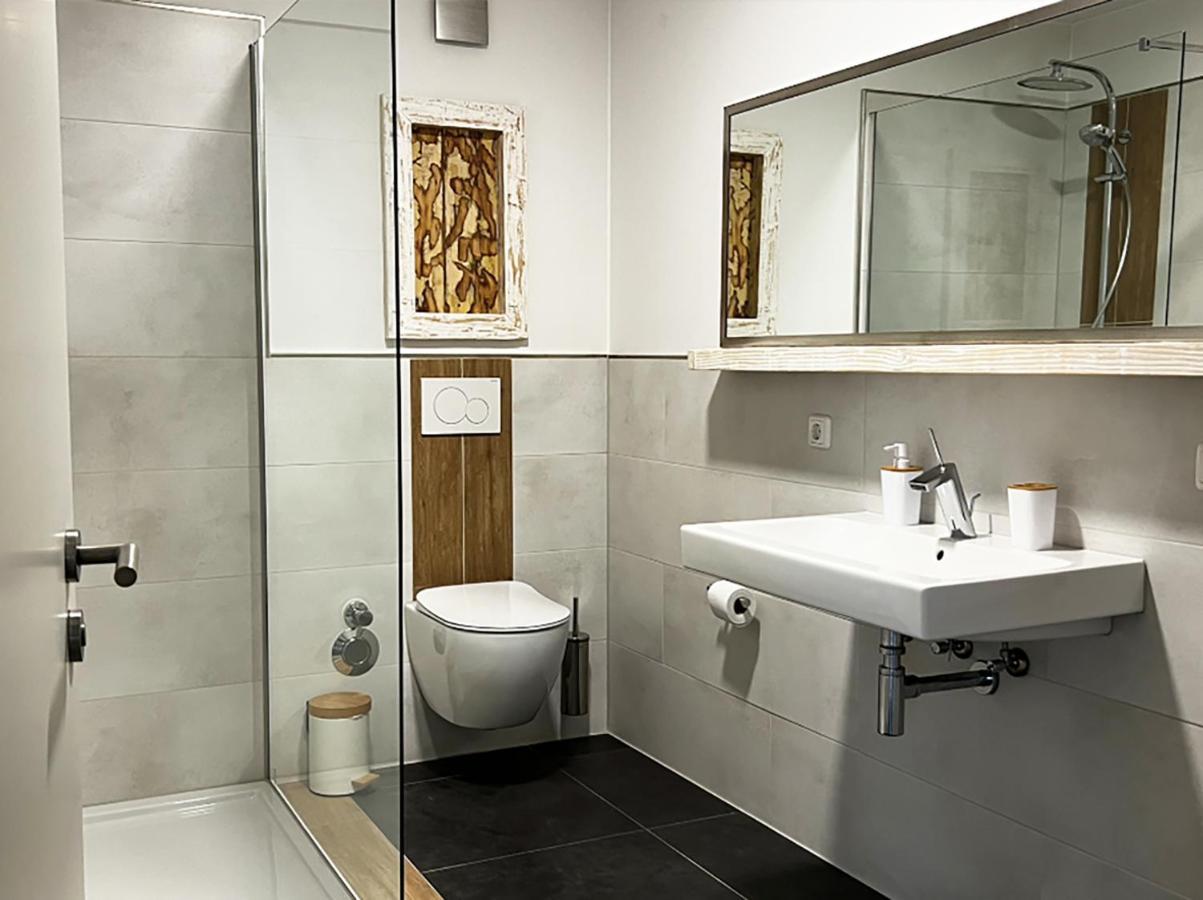 Mg-Quartier Hostel Monchengladbach Bagian luar foto
