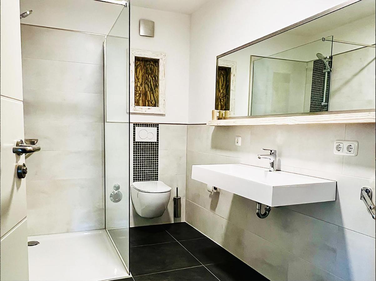 Mg-Quartier Hostel Monchengladbach Bagian luar foto