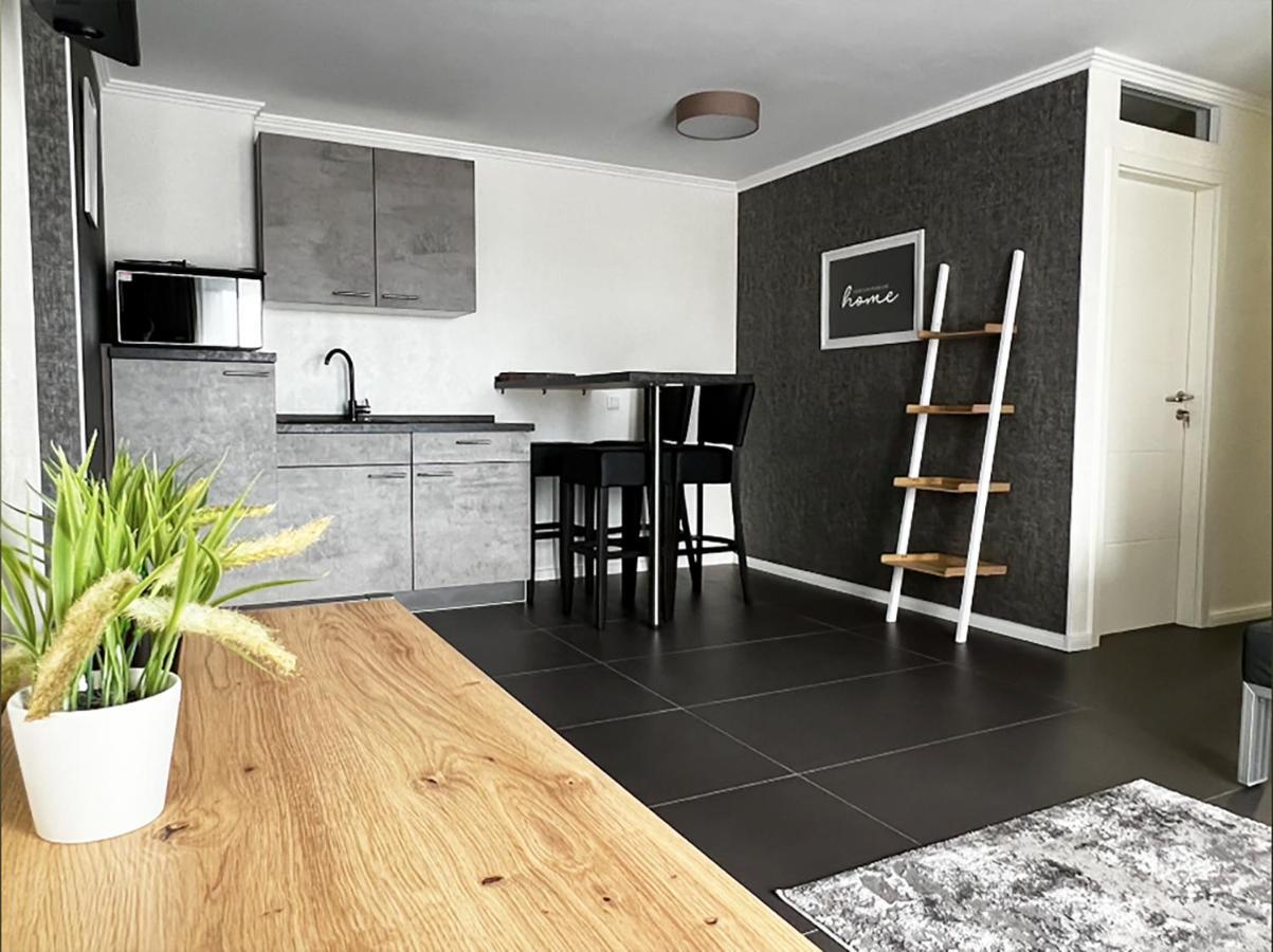 Mg-Quartier Hostel Monchengladbach Bagian luar foto