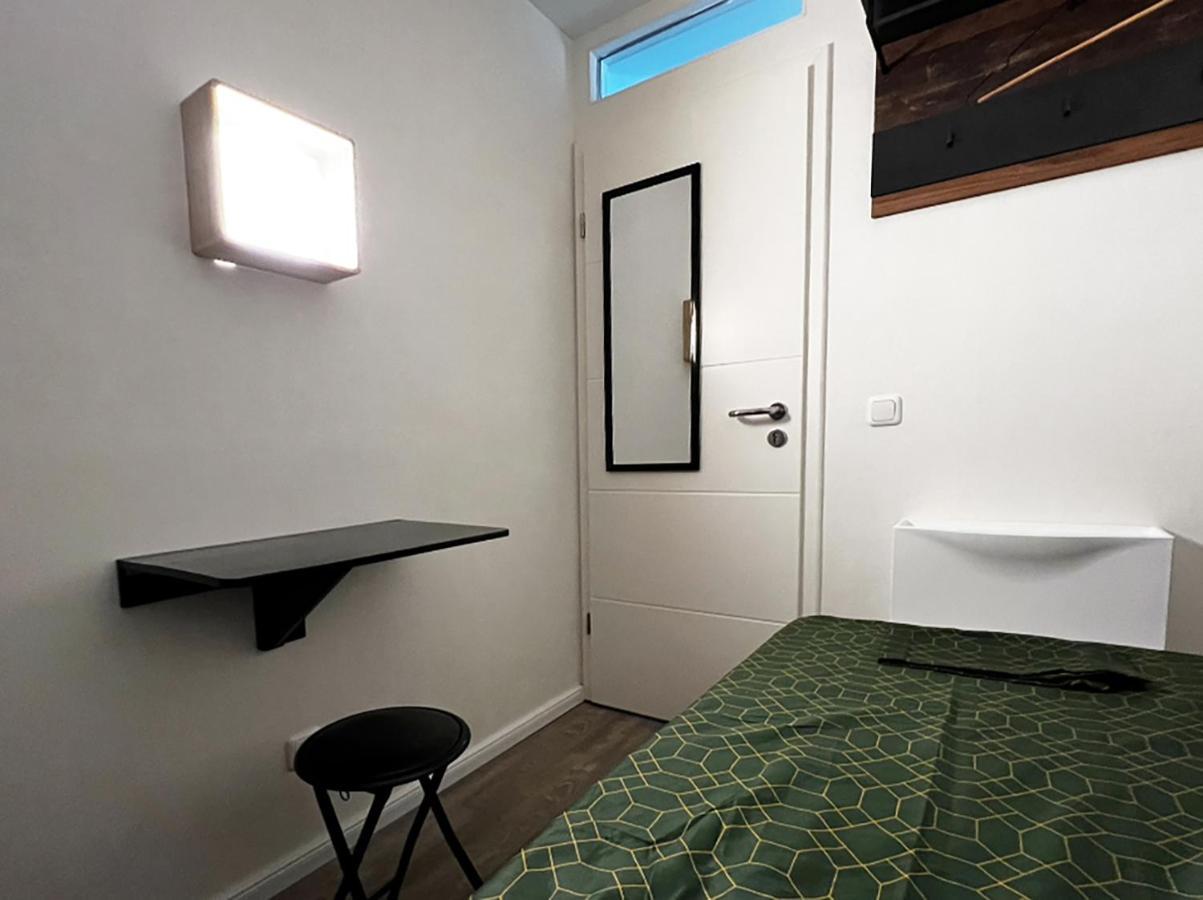Mg-Quartier Hostel Monchengladbach Bagian luar foto