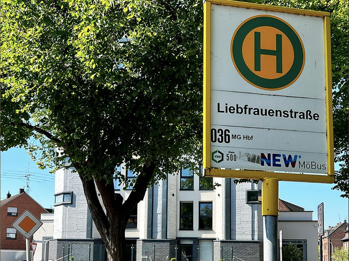 Mg-Quartier Hostel Monchengladbach Bagian luar foto