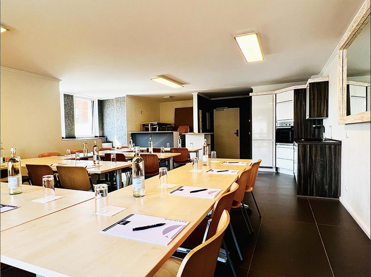 Mg-Quartier Hostel Monchengladbach Bagian luar foto