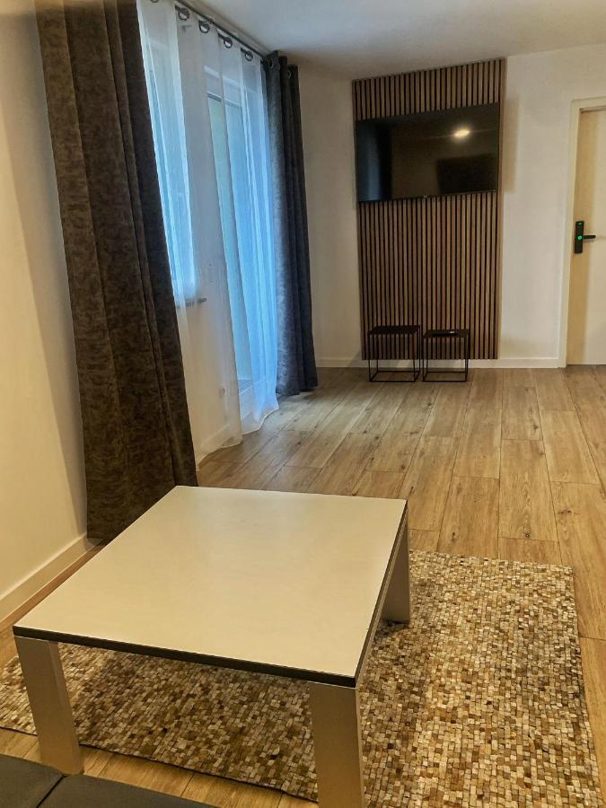 Mg-Quartier Hostel Monchengladbach Bagian luar foto
