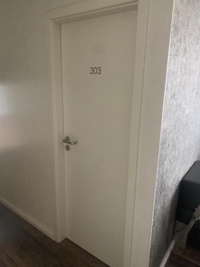 Mg-Quartier Hostel Monchengladbach Bagian luar foto