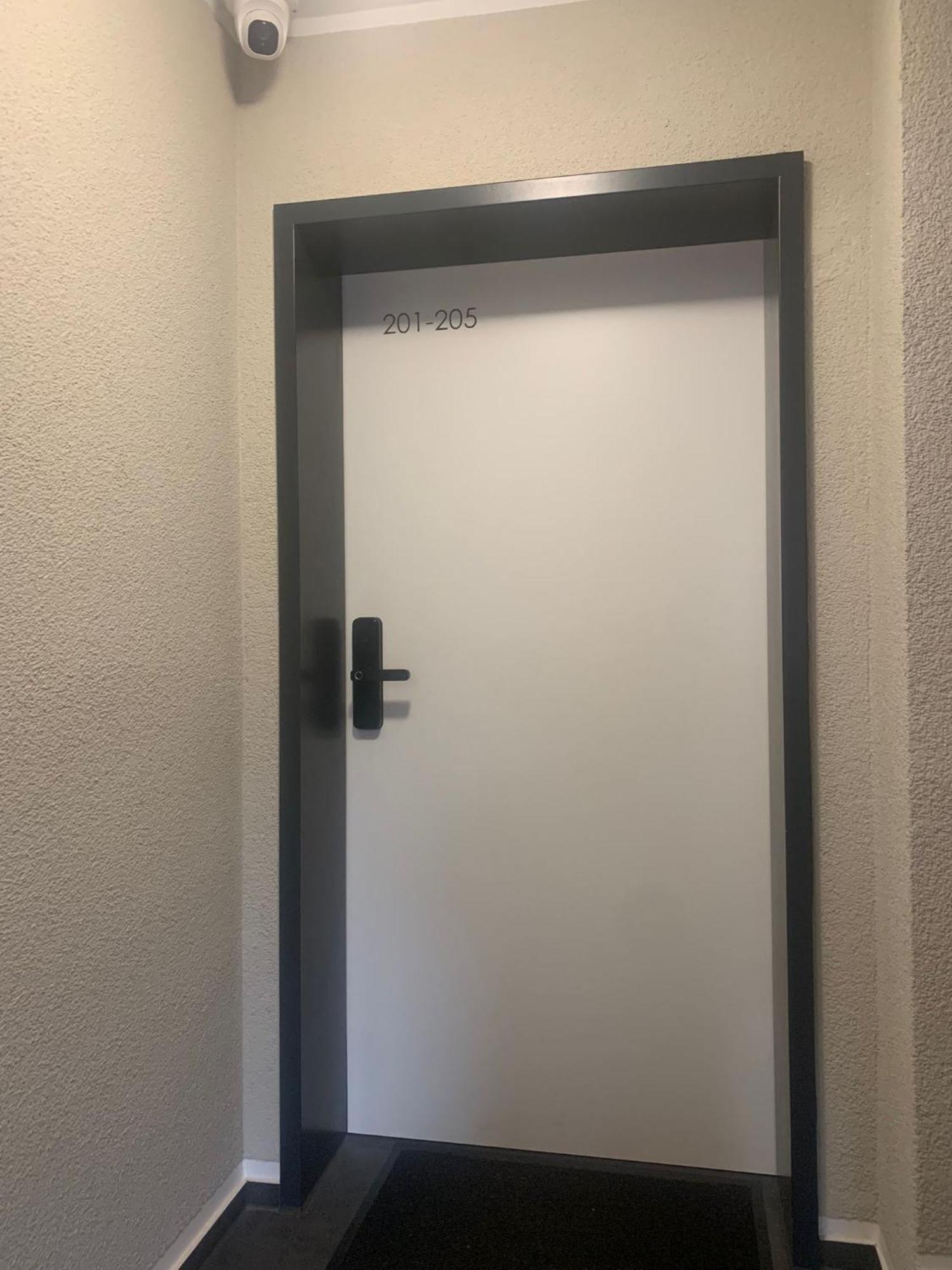 Mg-Quartier Hostel Monchengladbach Bagian luar foto
